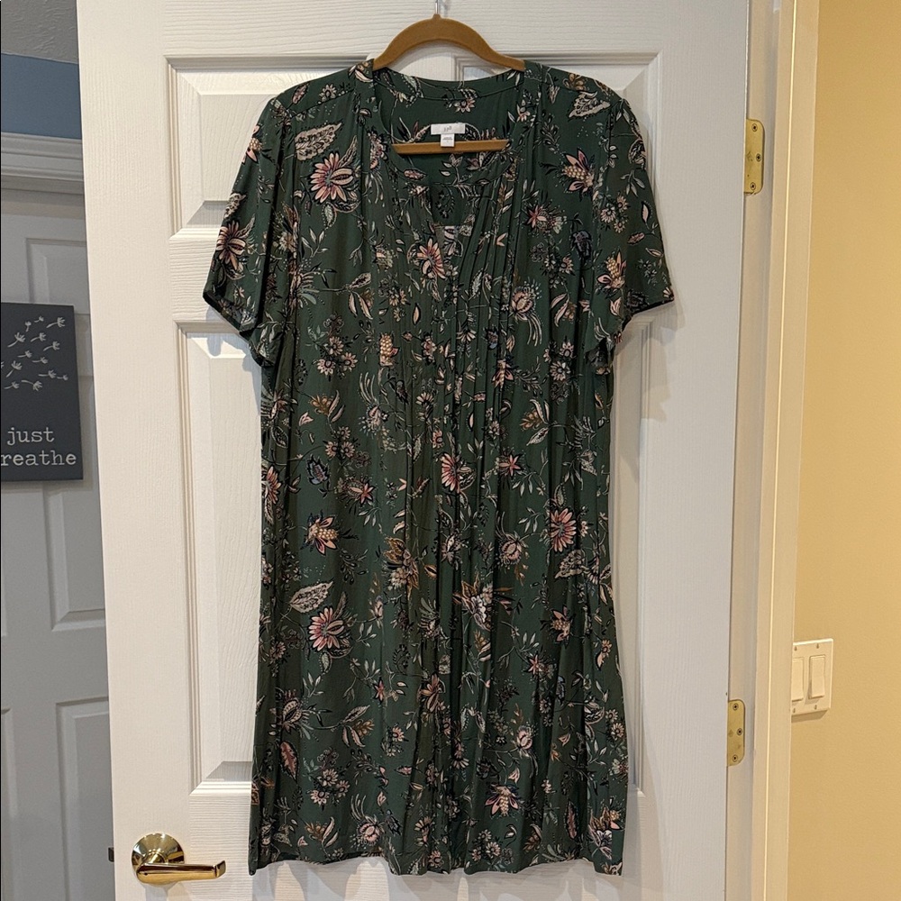 J. Jill Dark Green Floral Midi Dress